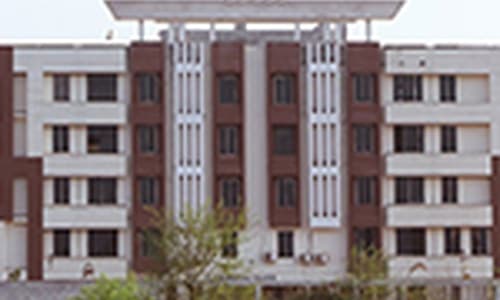 Shri C M Nursing College