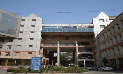 College Of Nursing, Dr Ram Manohar Lohia Hospital